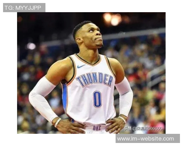 全能战士威少独领风骚成篮板助攻三分王者的唯一球员