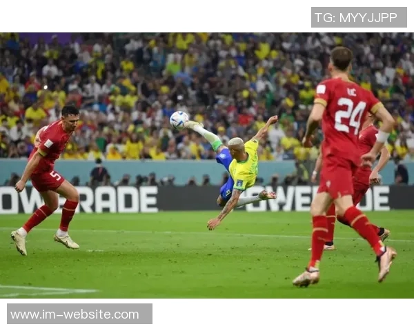 阿隆索谈维尼修斯替换问题坚持认为换人决策应果断明确