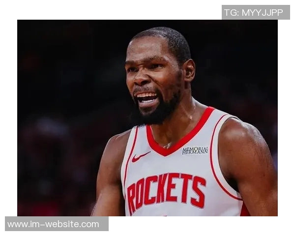 杜兰特赞诺维茨基谦逊之举感谢他在繁忙中送上祝贺 杜兰特赞诺维茨基谦逊之举感谢他在繁忙中送上祝贺