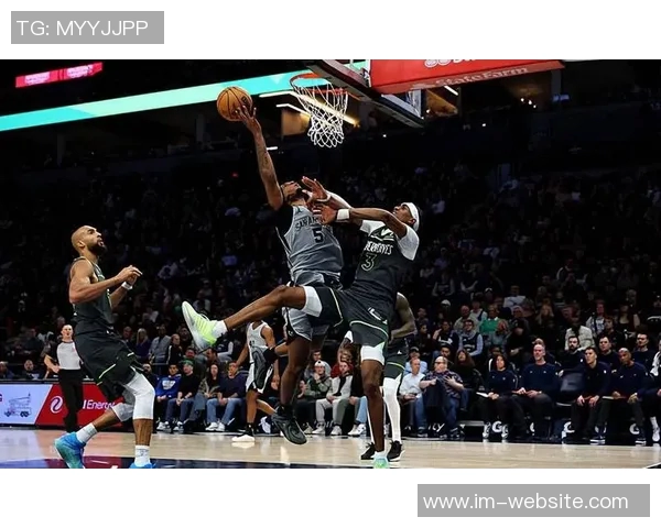 卡斯尔全场表现惊艳9中6砍下19分10助攻零失误罚球完美6中6 卡斯尔全场表现惊艳9中6砍下19分10助攻零失误罚球完美6中6