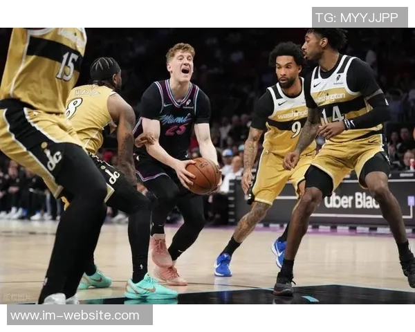 哈克斯替补出彩12投9中高效贡献19分5助攻2抢断助力球队胜利 哈克斯替补出彩12投9中高效贡献19分5助攻2抢断助力球队胜利