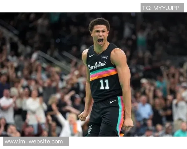 内线核心表现出色科内特半场高效贡献8分4板1帽助球队领先